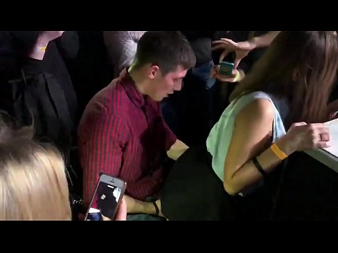 ❤️ Ҷинси воқеӣ дар клуби шабонаи Русия. Духтари 18-солаи рус дар мақъад ва мањбал дар клуби шабона сих дод ️❌ Супер секс дар порно tg.pornpk.ru ❌❤